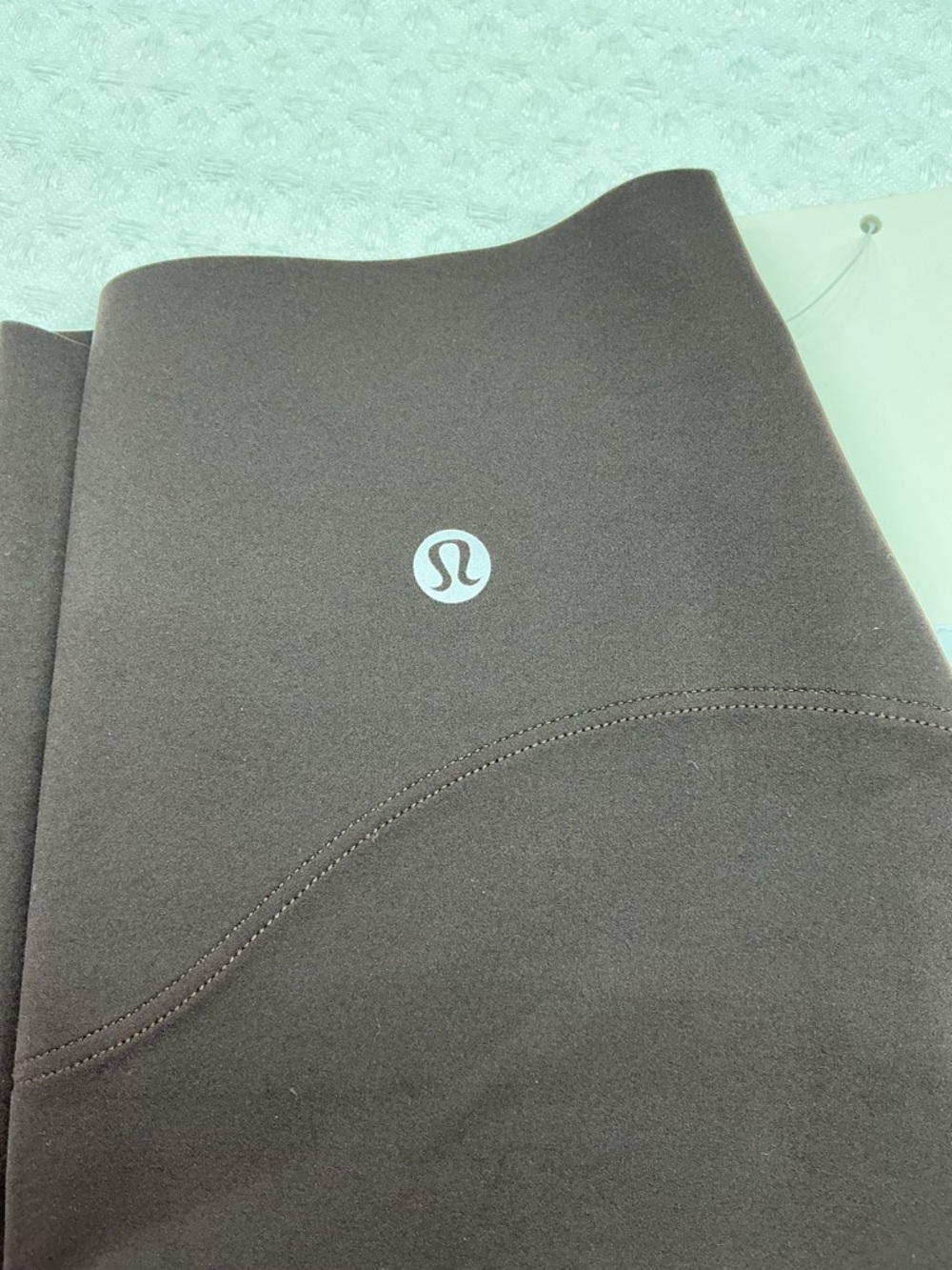 lululemon glow up shr tight 28” brown - Picture 4 of 7